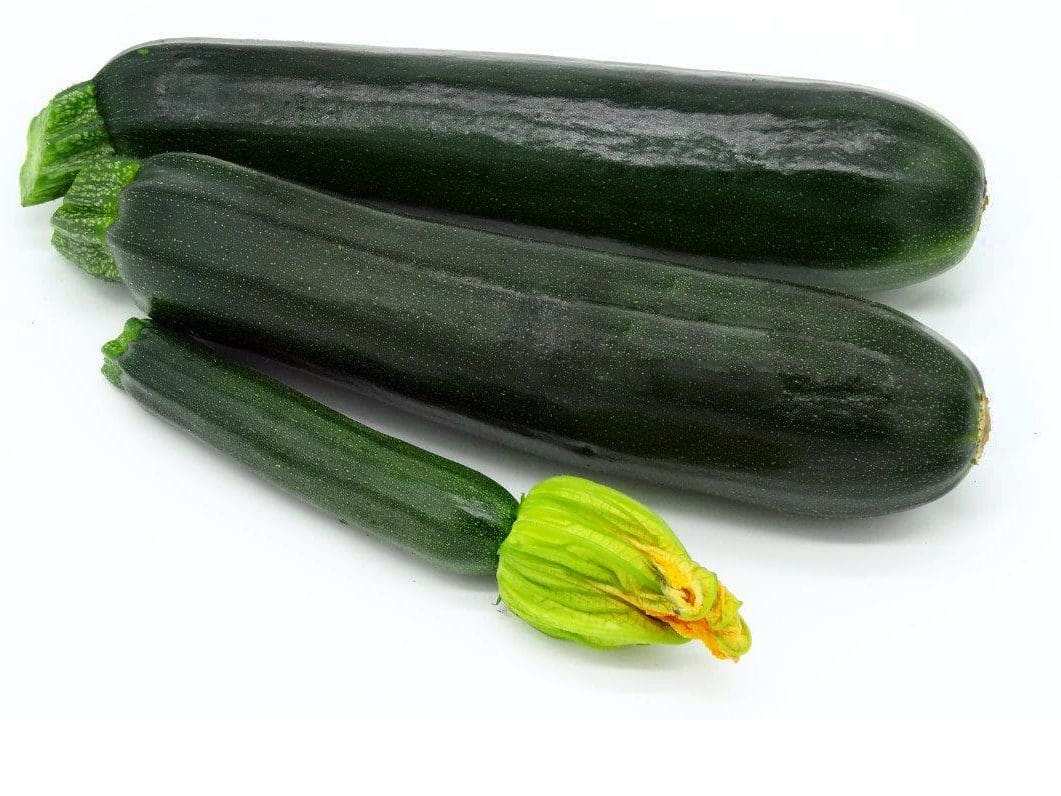 Fred Zucchini Grün Mit Blüte